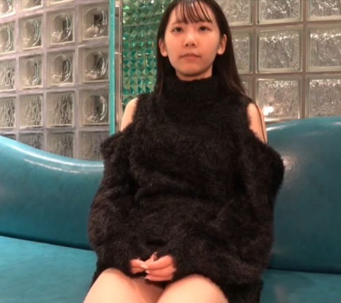 暇なド田舎に預けられた私は近所のおじさんを誘惑して毎日汗だくでヤリまくった。 菜月ひかる